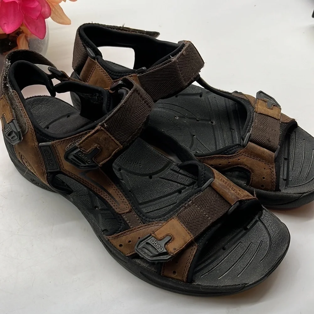 Abeo Brown Leather BIO System Sport Sandals Sz 9.5 Neutral. MS1331E
